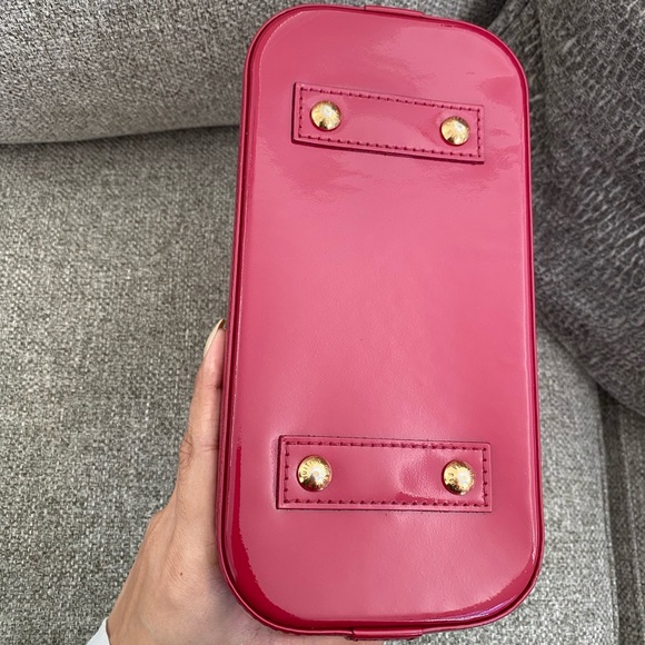 Louis Vuitton Vernis Alma BB - Picture 6 of 16